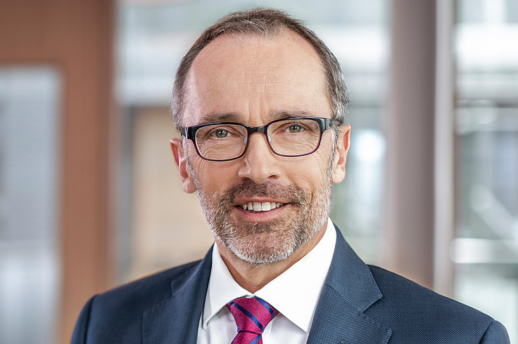 Dr. Walter Scheerbarth