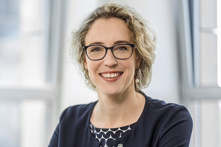 Dr. Juliane Hoffmann